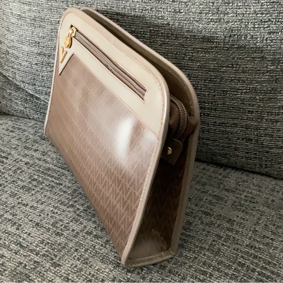 Mario Valentino CLUTCH Bag (1 callout) - Picture 7 of 10